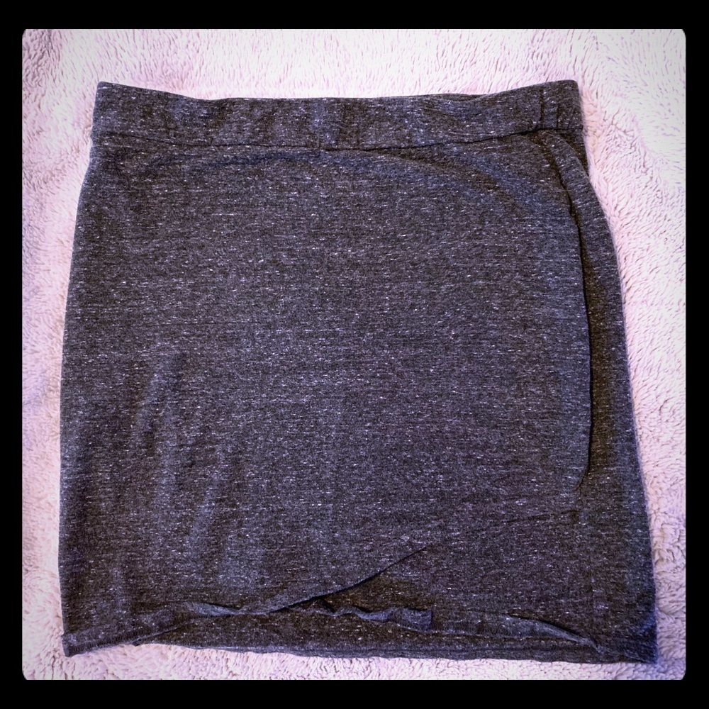 Aritzia Primrose Skirt L